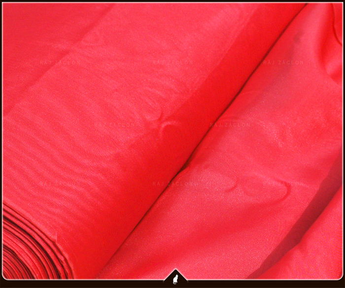 Voál červený metrážový výška 300 cm !!!