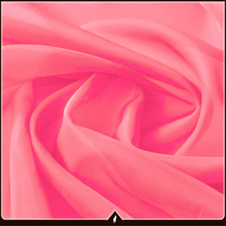 Voál růžový metrážový výška 300 cm !!!