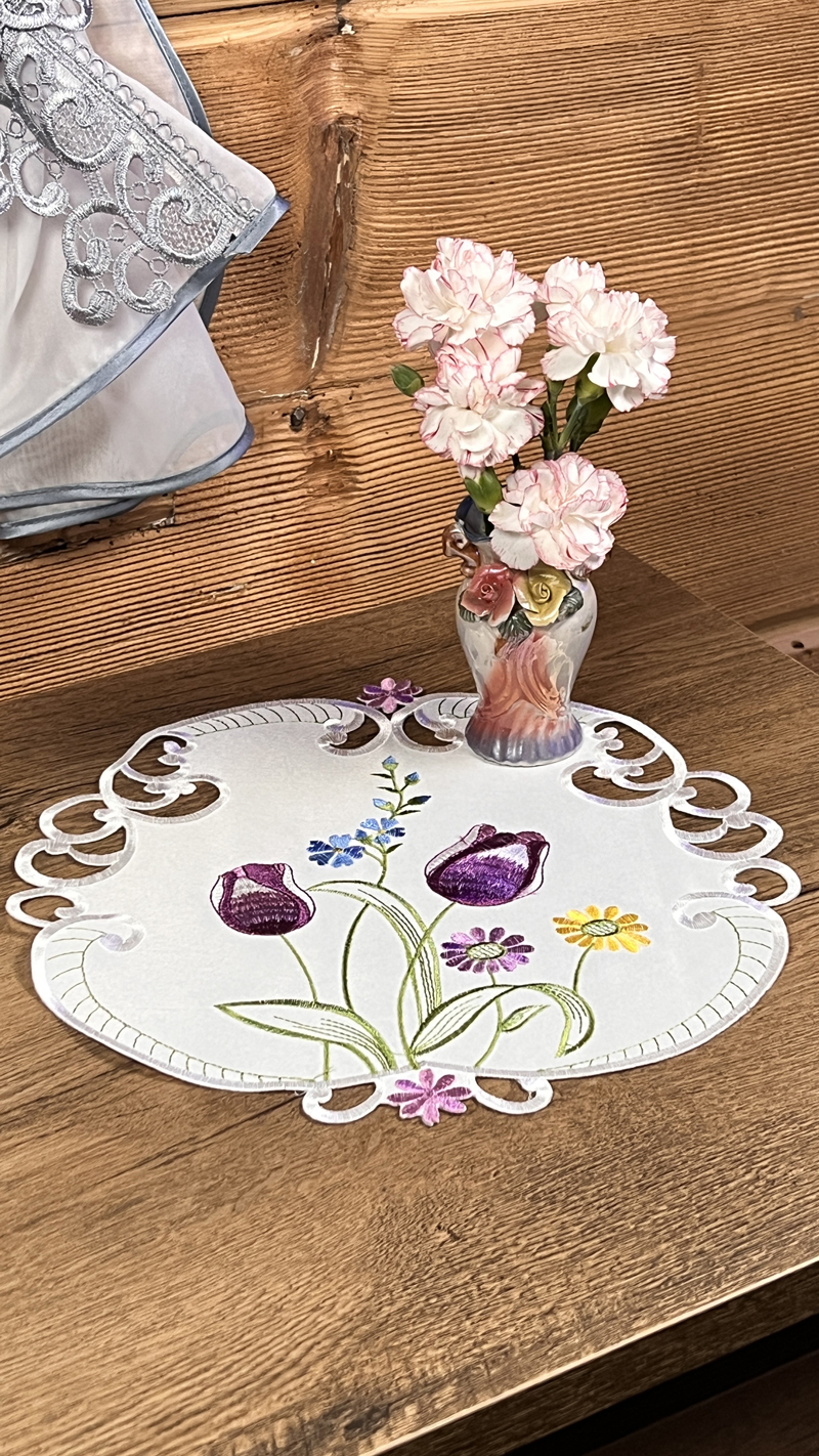 Vyšívaný ubrus kulatý malý Tulipán - Ø 30cm