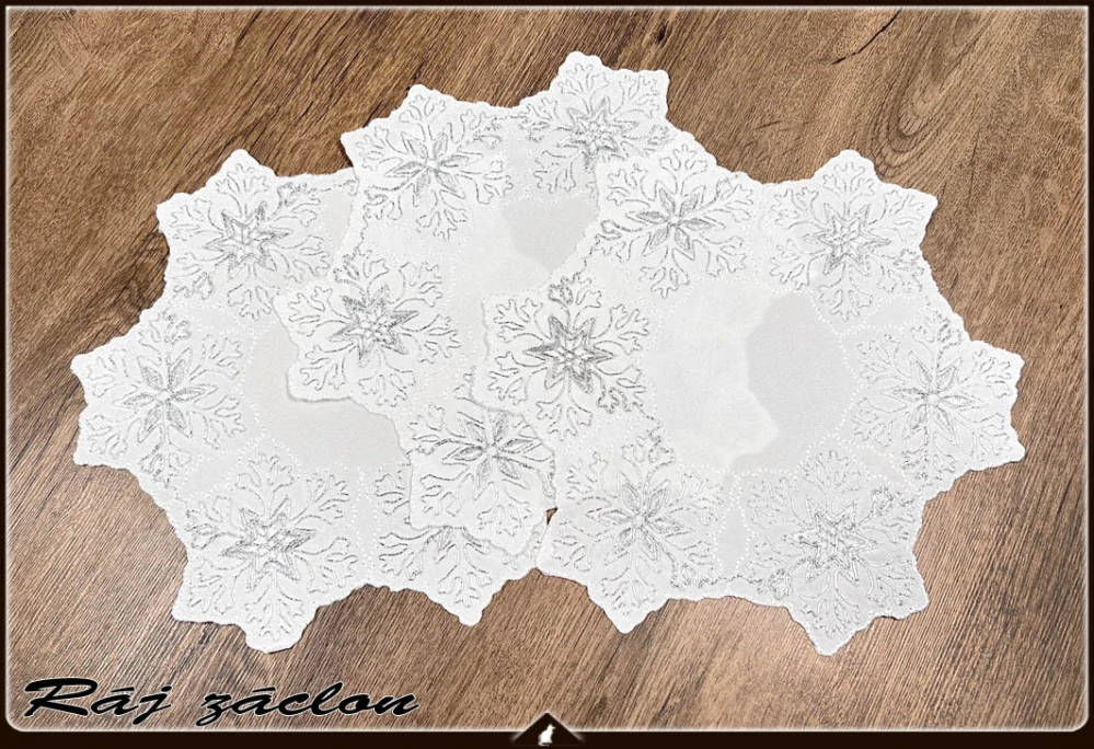 Vyšívaný ubrus kulatý malý  Ø 30cm vločka