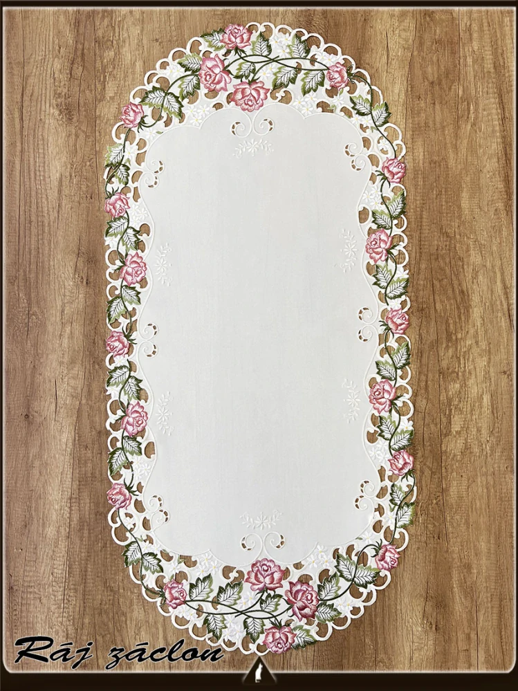 Vyšívaný ubrus  60x120cm Růžička