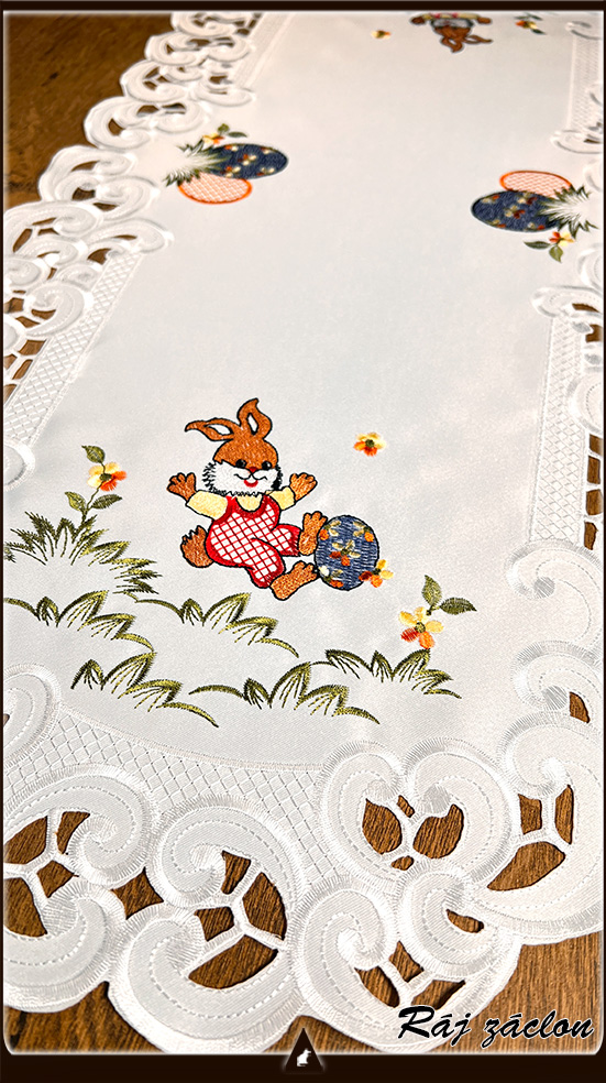 Vyšívaný ubrus 40 cm x 85 cm - velikonoce