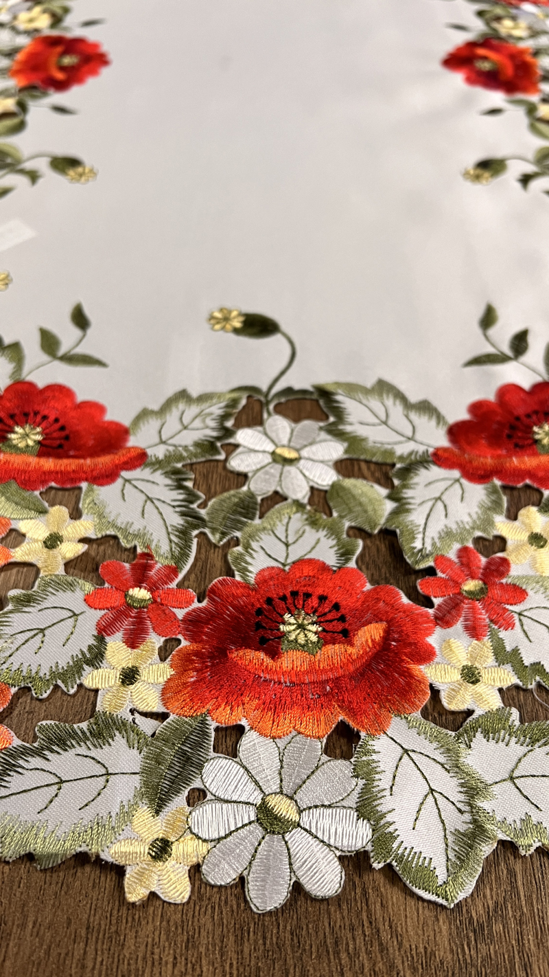 Vyšívaný ubrus 60x120 cm - Léto.