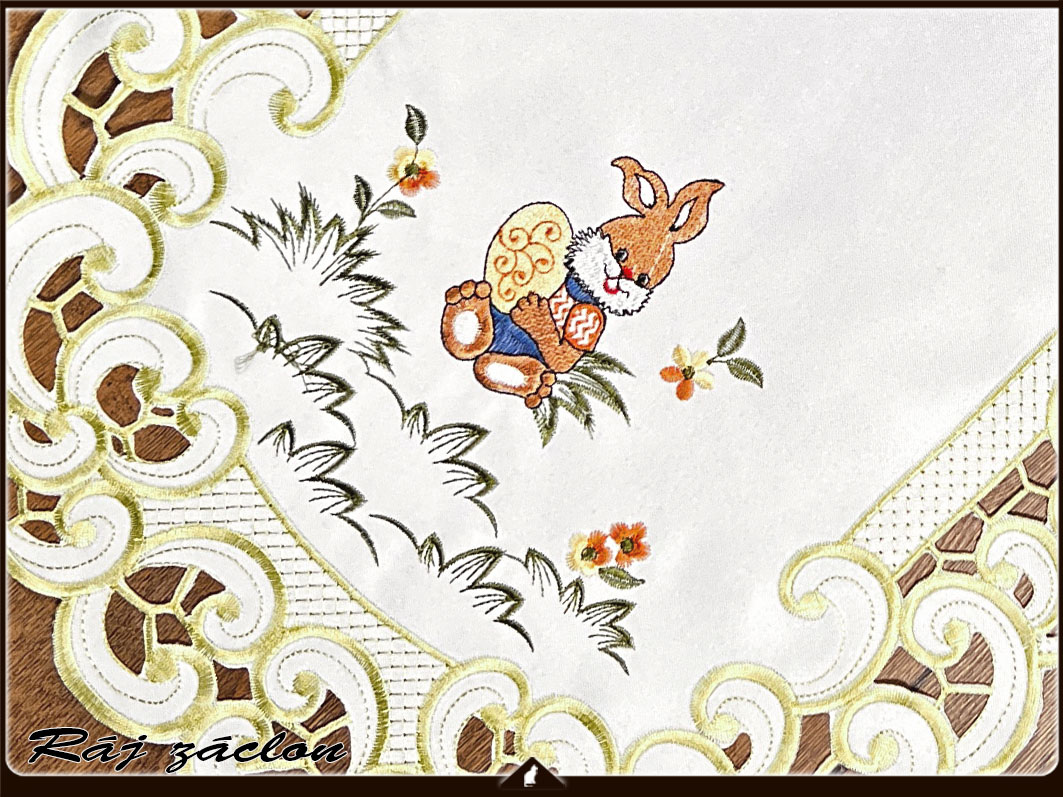 Vyšívaný ubrus 40 cm x 85 cm - velikonoce