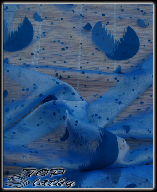 Voál modrý Obloha, šířka 150 cm.