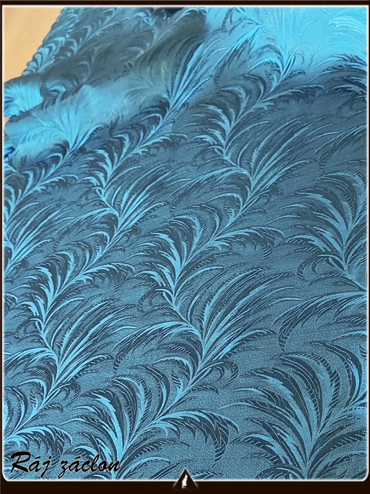 Dekorační látka - závěs metrážový, šířka 150 cm.