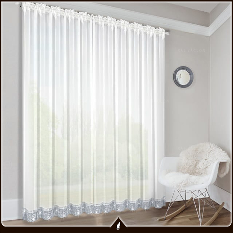 Voálová záclona hotová Irma s diamantovou krajkou  - hotová záclona. 1ks